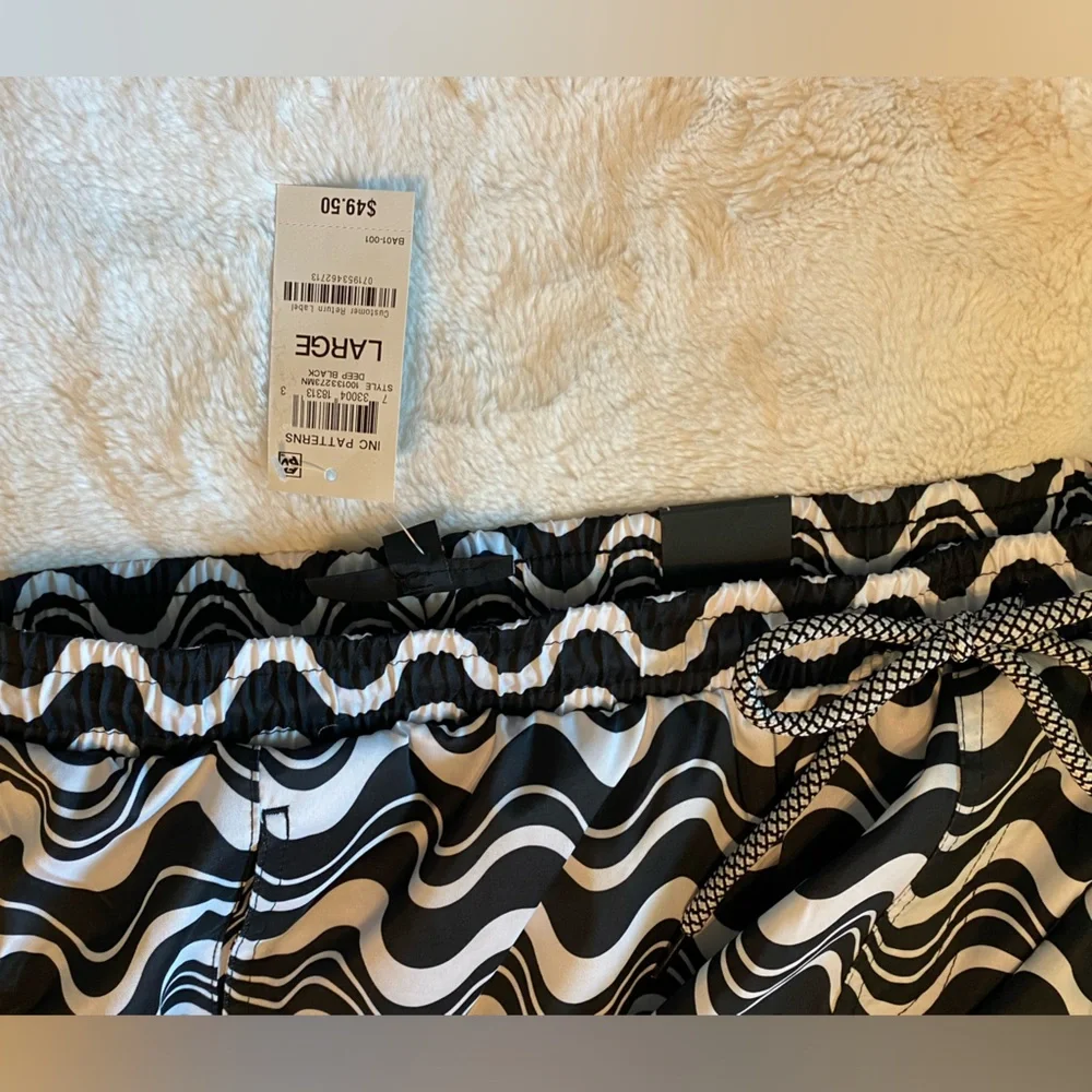 SOLD INC International Concepts Men's Wave-Print Swim Shorts Black L NWT - Picture 10 of 11